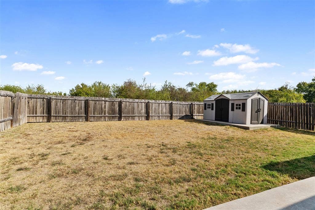 4128 Tower Bridge Lane, Crowley, TX 76036 4128 Tower Bridge Lane, Crowley, TX 76036
