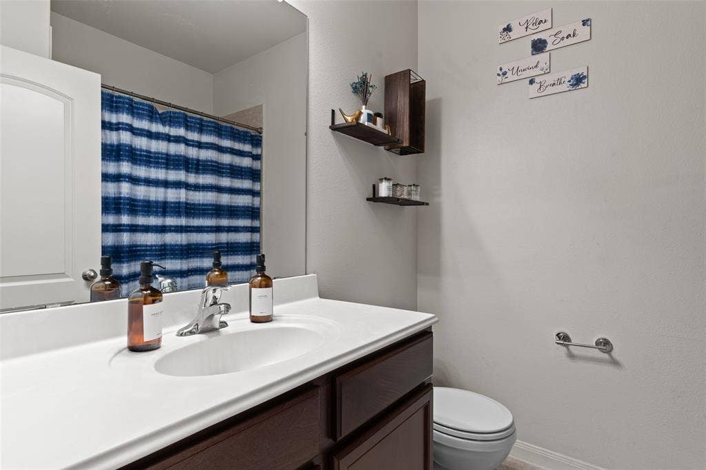 4128 Tower Bridge Lane, Crowley, TX 76036 4128 Tower Bridge Lane, Crowley, TX 76036