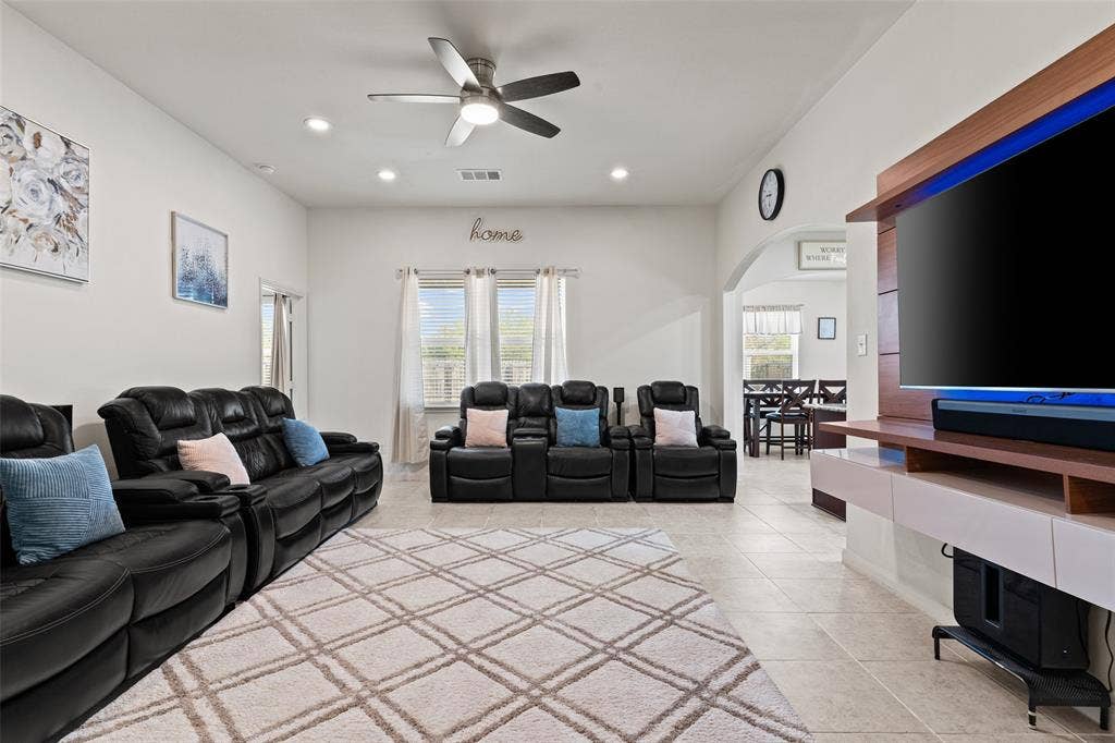 4128 Tower Bridge Lane, Crowley, TX 76036 4128 Tower Bridge Lane, Crowley, TX 76036