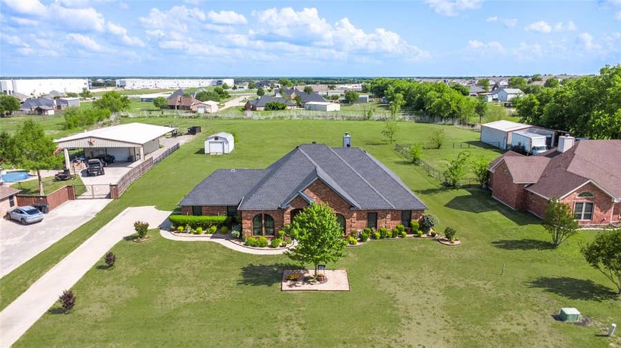 Property photo for 16055 PRAIRIE MEADOW Lane, Forney, TX