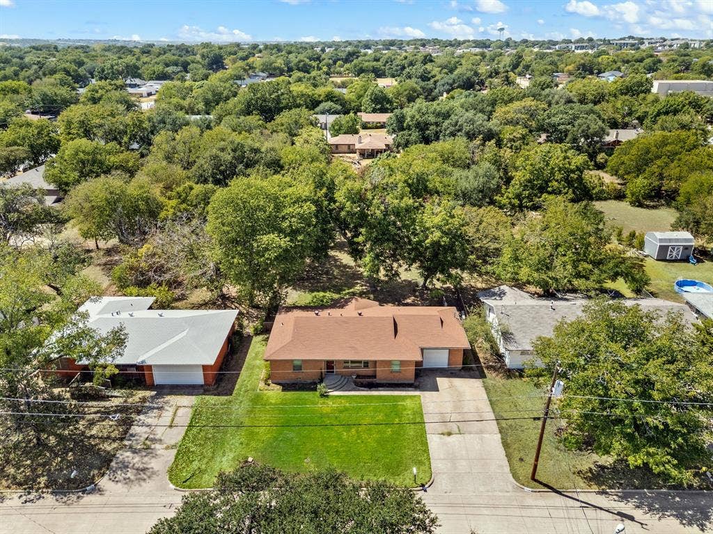 1134 Usher Street, Benbrook, TX 76126 3 Bedroom 2 Bath Home Has Been Carefully Maintained!