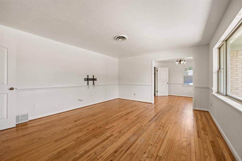 1134 Usher Street, Benbrook, TX 76126 Flexible Open Floor Plan!