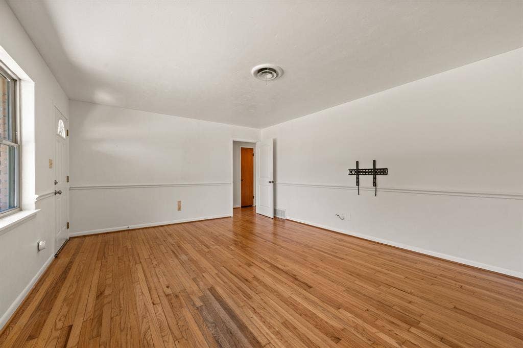 1134 Usher Street, Benbrook, TX 76126 Oversized Living Area Perfect for Entertaining