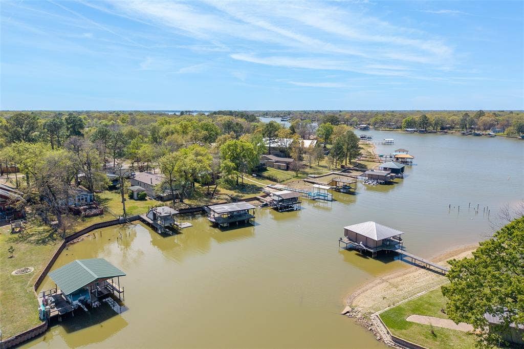 117 Joy Lane, Gun Barrel City, TX 75156