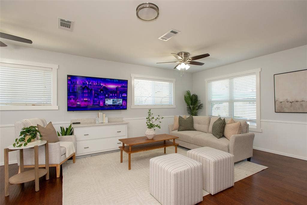 117 Joy Lane, Gun Barrel City, TX 75156