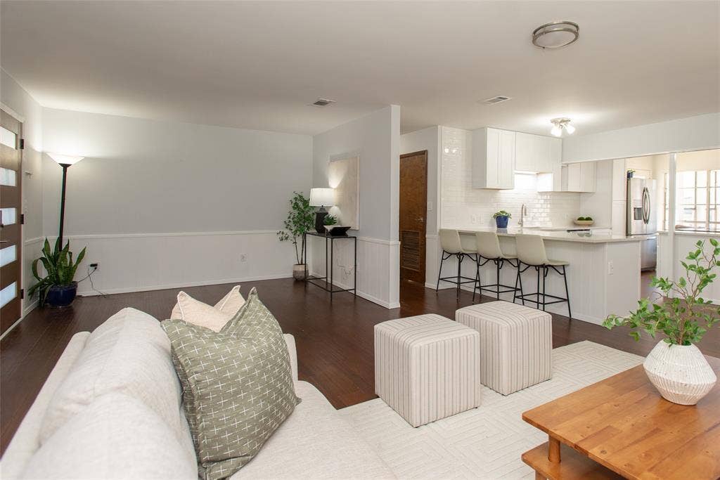117 Joy Lane, Gun Barrel City, TX 75156