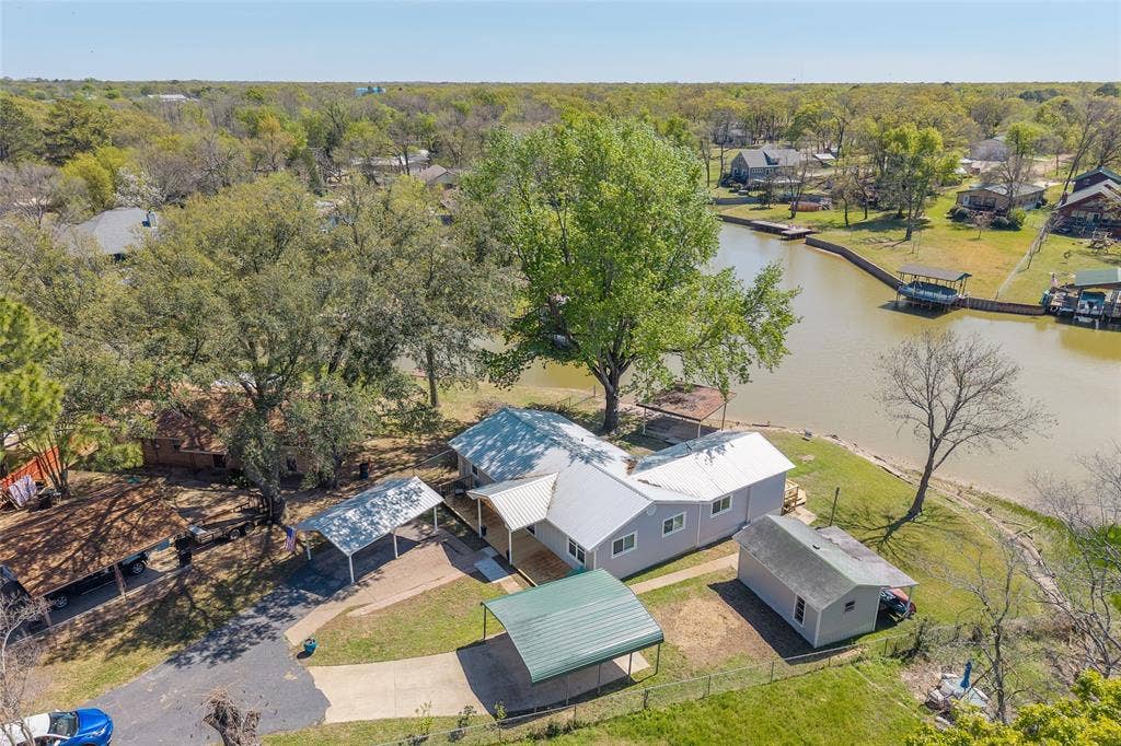 117 Joy Lane, Gun Barrel City, TX 75156