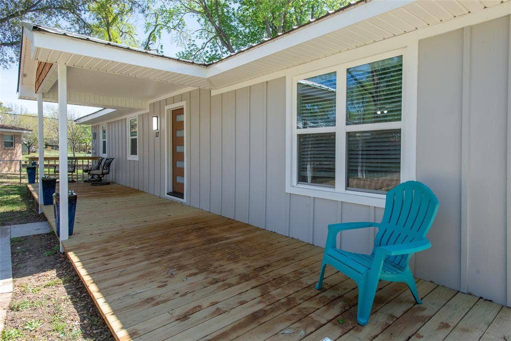 117 Joy Lane, Gun Barrel City, TX 75156