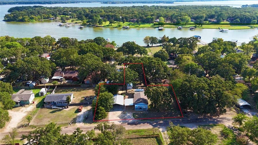 Property photo for 9669 Lakeland Loop, Quinlan, TX