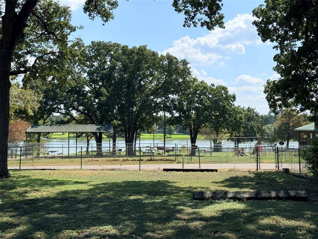 9669 Lakeland Loop, Quinlan, TX 75474