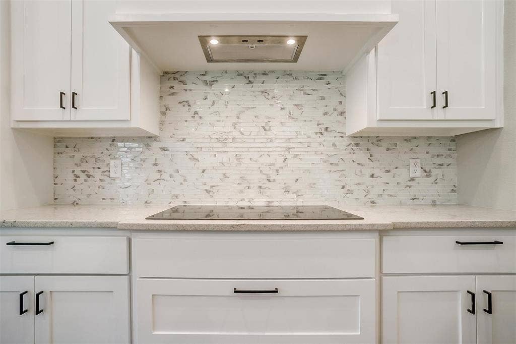 908 Meadowlark Lane, Granbury, TX 76048 908 Meadowlark Lane, Granbury, TX 76048