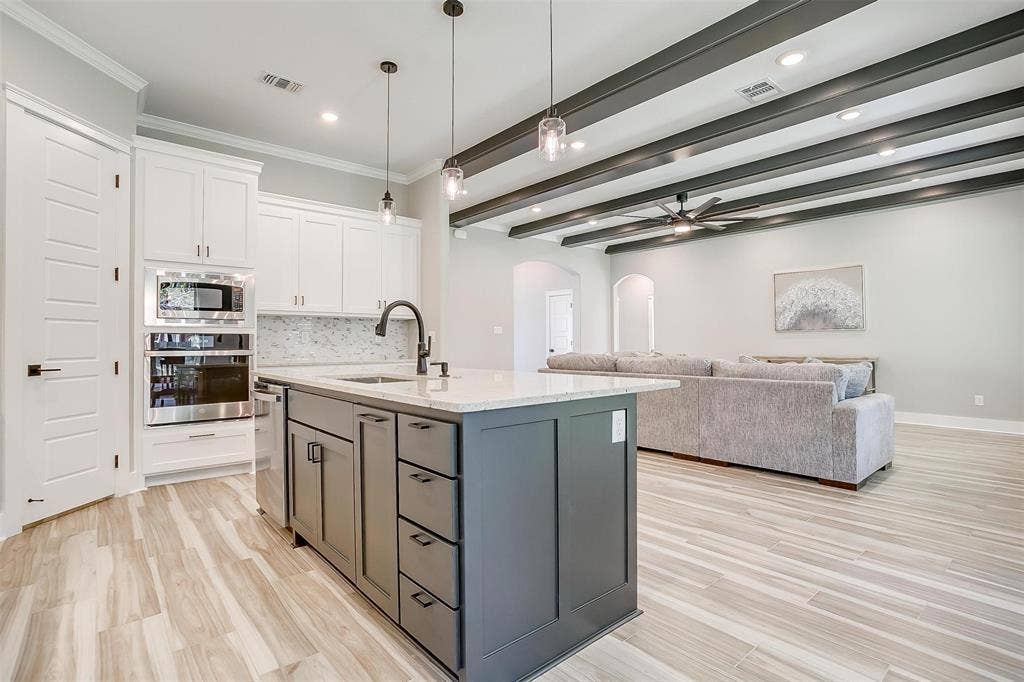 908 Meadowlark Lane, Granbury, TX 76048 908 Meadowlark Lane, Granbury, TX 76048