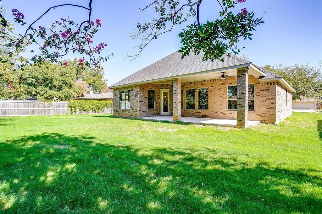 908 Meadowlark Lane, Granbury, TX 76048 908 Meadowlark Lane, Granbury, TX 76048