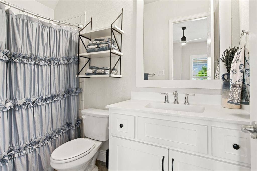 7117 Eagles Ridge Court, Argyle, TX 76226