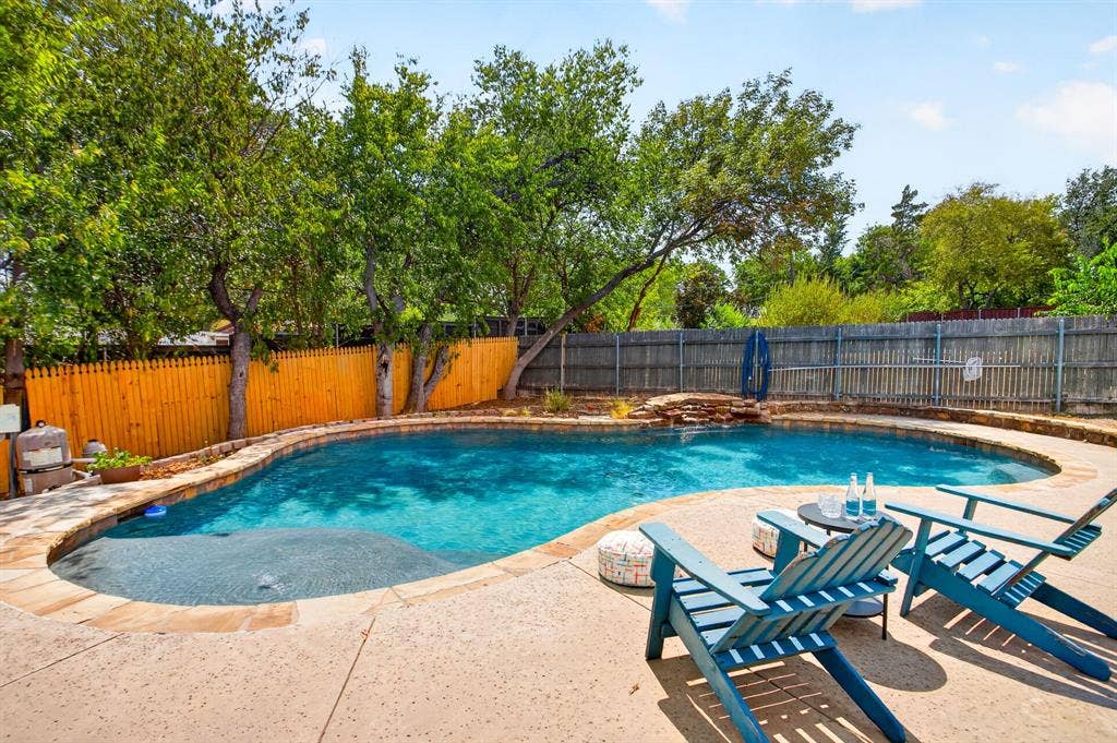 6705 Hanover Road, Fort Worth, TX 76116 6705 Hanover Road, Fort Worth, TX 76116