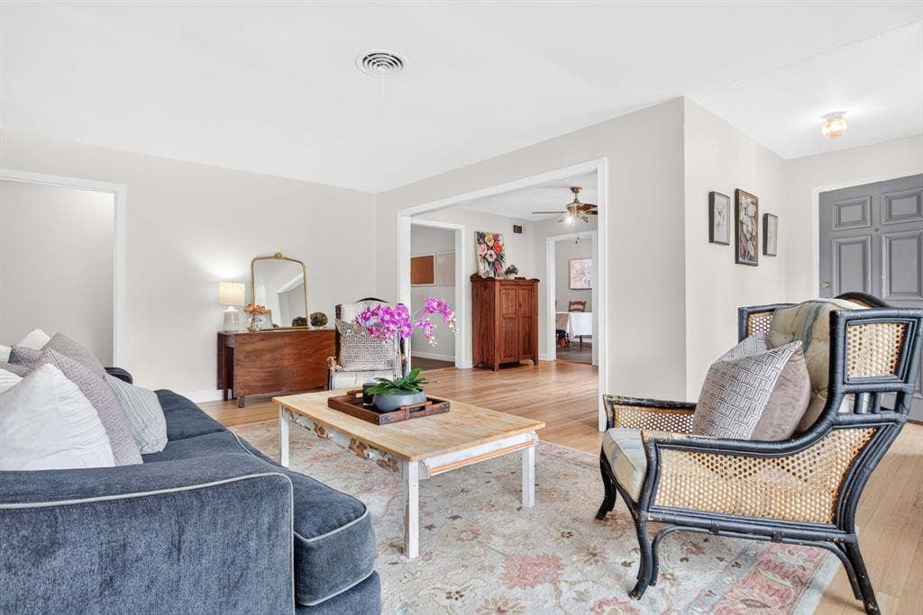 6705 Hanover Road, Fort Worth, TX 76116 6705 Hanover Road, Fort Worth, TX 76116