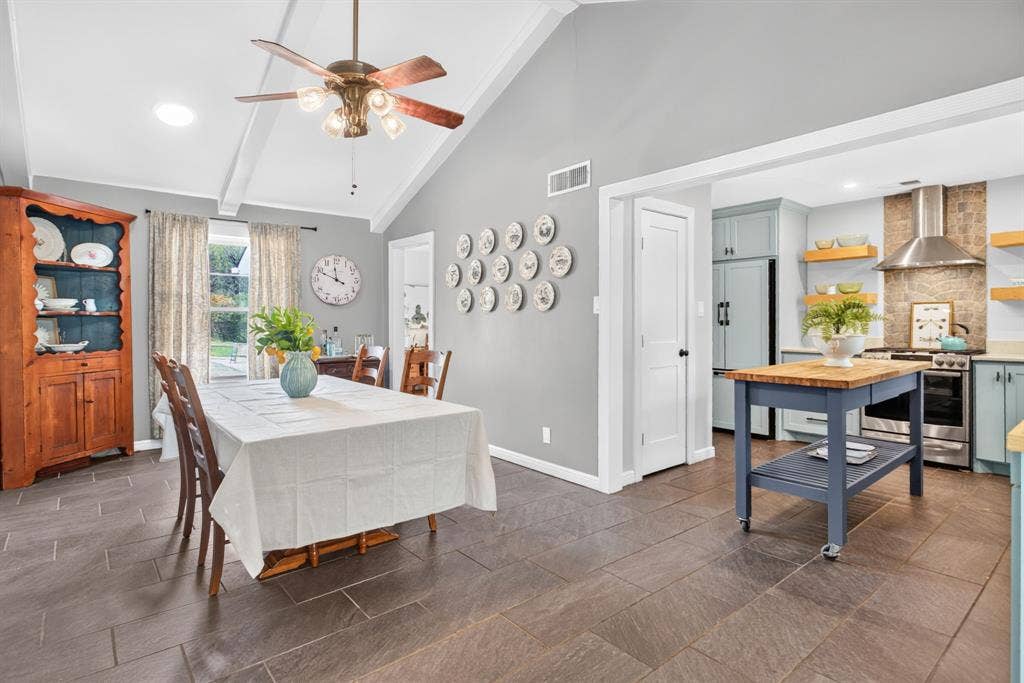 6705 Hanover Road, Fort Worth, TX 76116 6705 Hanover Road, Fort Worth, TX 76116