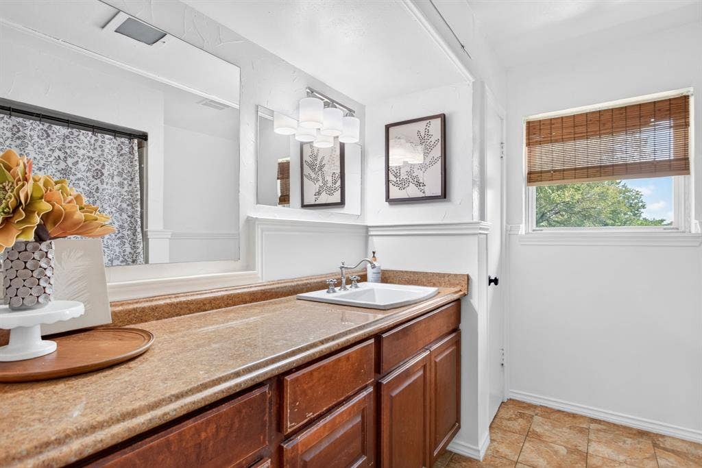 6705 Hanover Road, Fort Worth, TX 76116 6705 Hanover Road, Fort Worth, TX 76116