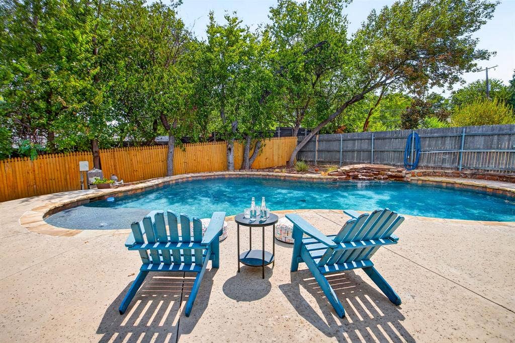 6705 Hanover Road, Fort Worth, TX 76116 6705 Hanover Road, Fort Worth, TX 76116