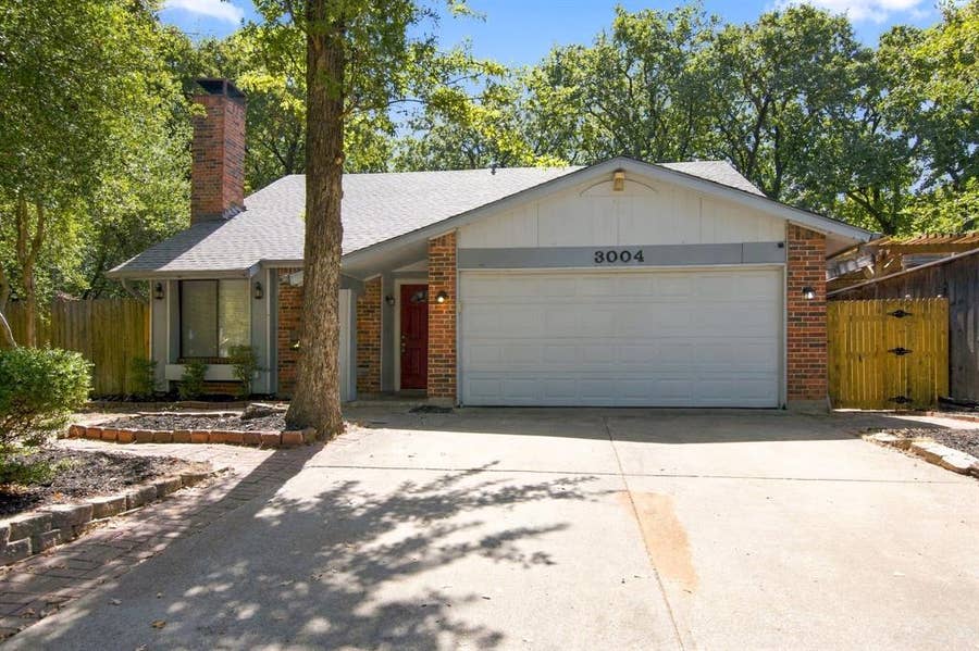 Property photo for 3004 Bent Tree Lane, Bedford, TX