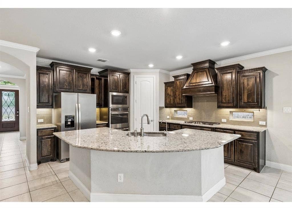 708 Feathering Way, Plano, TX 75074 708 Feathering Way, Plano, TX 75074