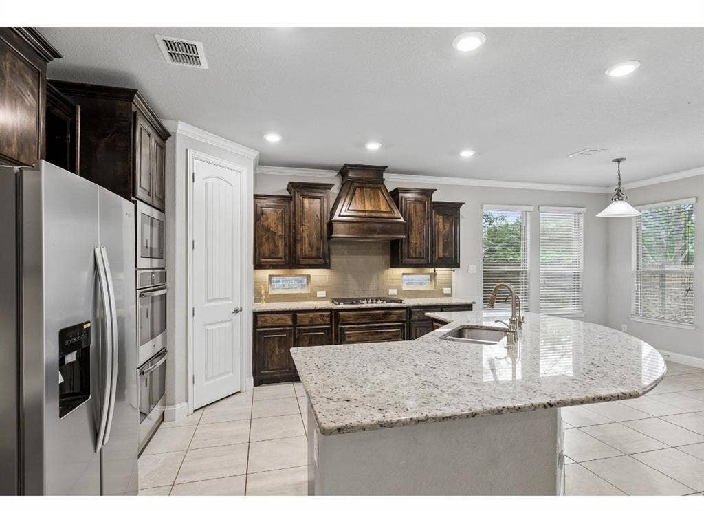 708 Feathering Way, Plano, TX 75074 708 Feathering Way, Plano, TX 75074