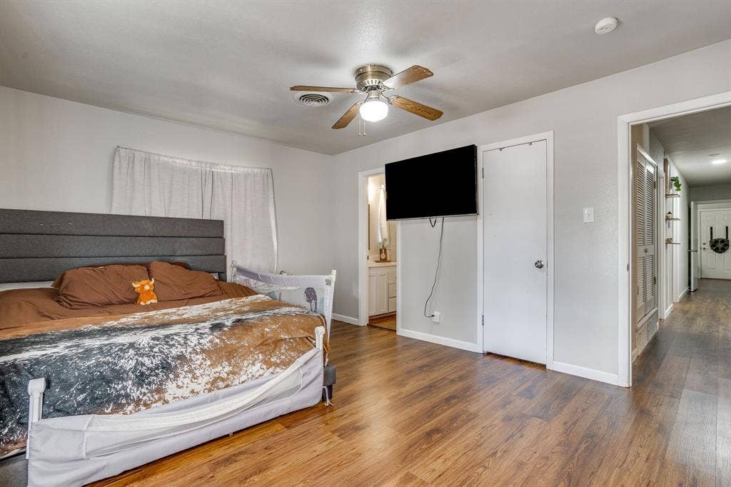 6200 Forest Hill Drive, Forest Hill, TX 76119