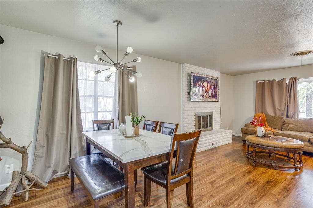 6200 Forest Hill Drive, Forest Hill, TX 76119