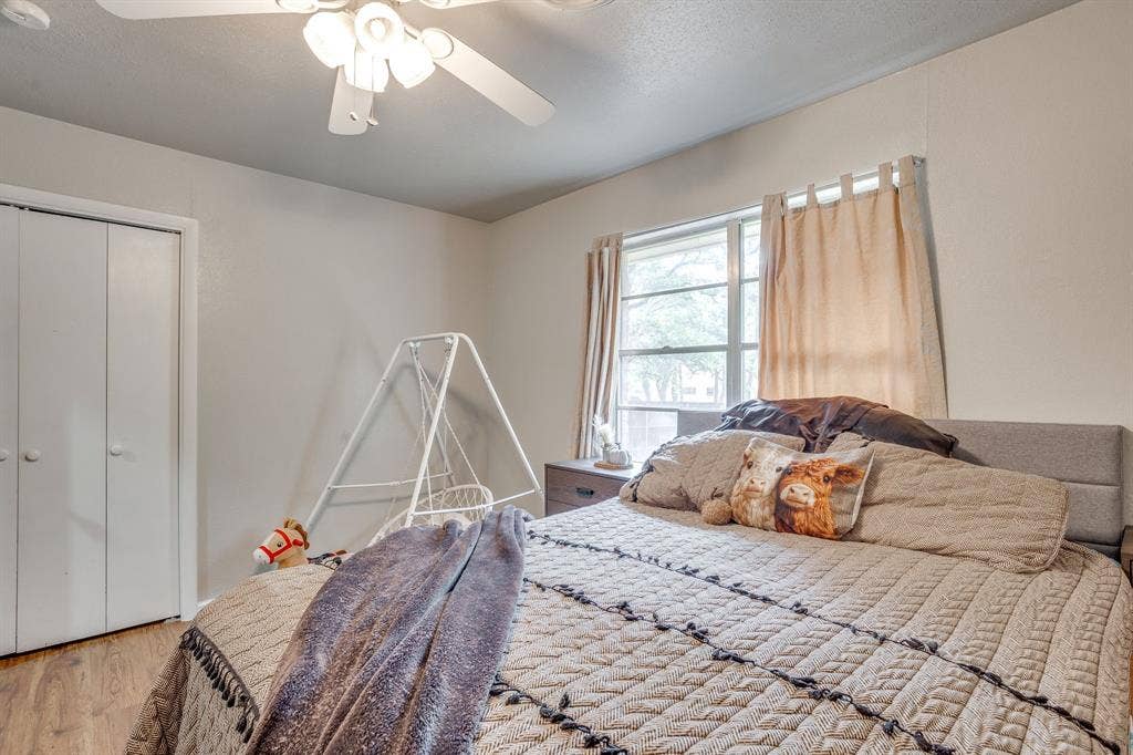 6200 Forest Hill Drive, Forest Hill, TX 76119