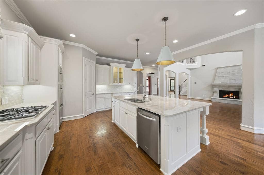 11524 Seaside Lane, Frisco, TX 75035 11524 Seaside Lane, Frisco, TX 75035