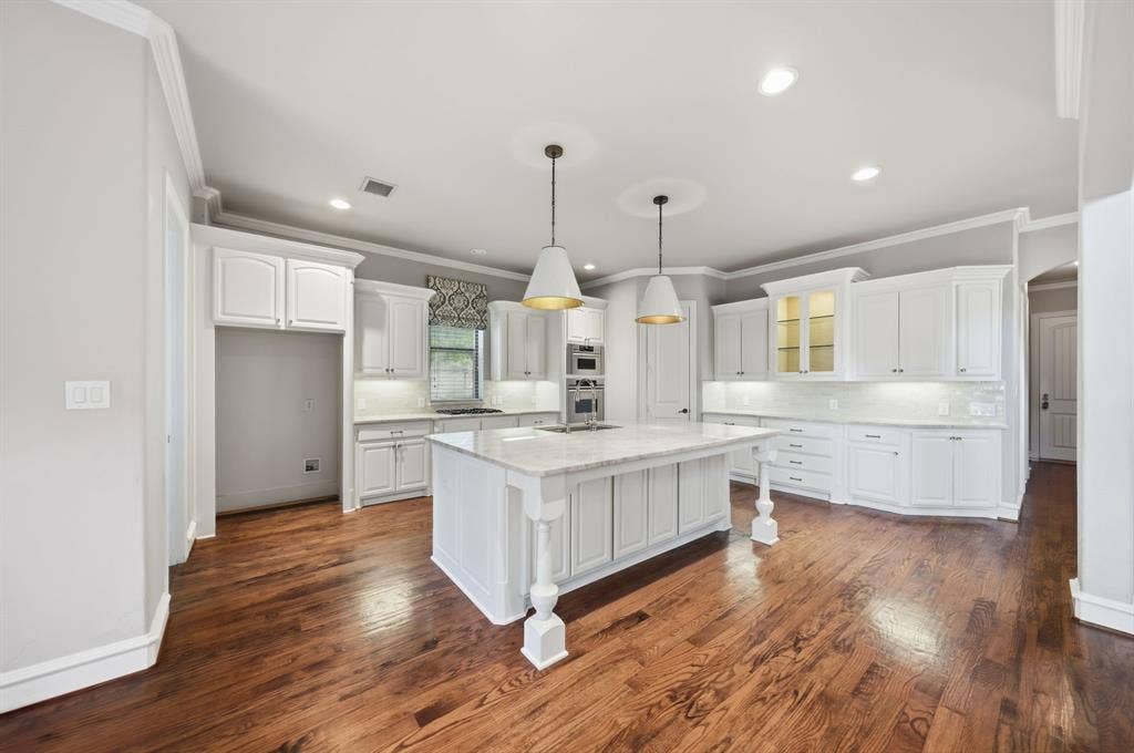 11524 Seaside Lane, Frisco, TX 75035 11524 Seaside Lane, Frisco, TX 75035