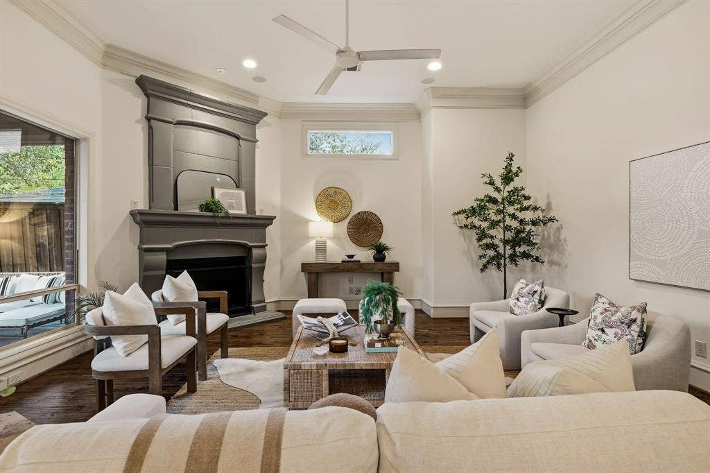 6345 Goliad Avenue, Dallas, TX 75214 6345 Goliad Avenue, Dallas, TX 75214