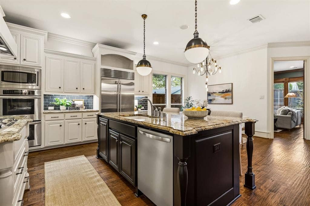 6345 Goliad Avenue, Dallas, TX 75214 6345 Goliad Avenue, Dallas, TX 75214