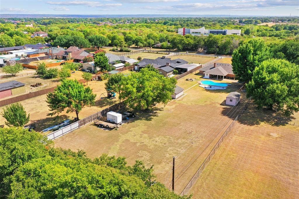 1710 Vineyard Road, Grand Prairie, TX 75052