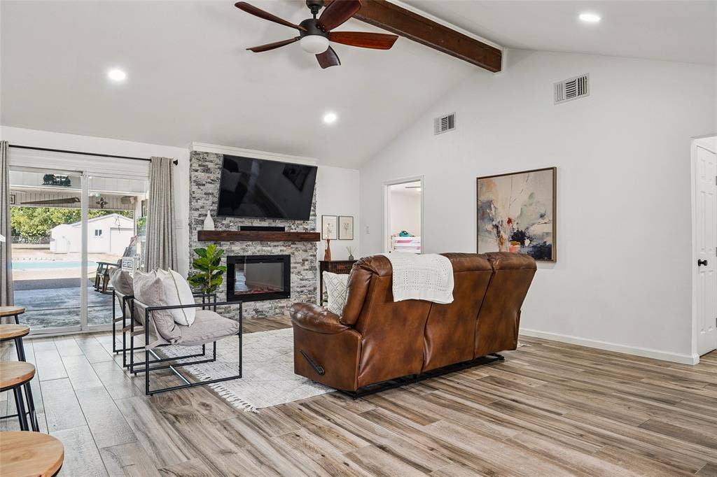1710 Vineyard Road, Grand Prairie, TX 75052
