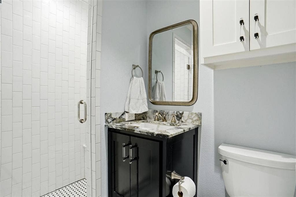 3975 Clover Lane, Dallas, TX 75220 3975 Clover Lane, Dallas, TX 75220