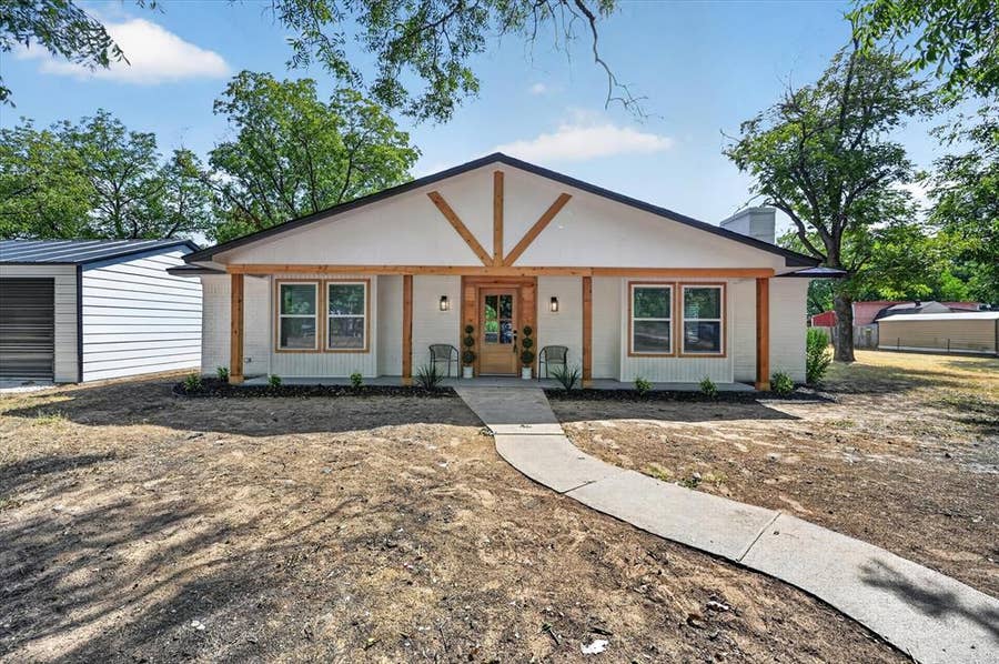 Property photo for 4512 Cross Timber Road, Burleson, TX