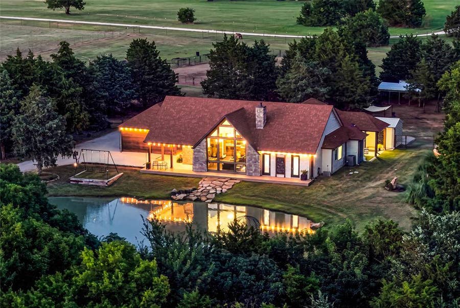 Property photo for 180 E Greer Road, Sadler, TX