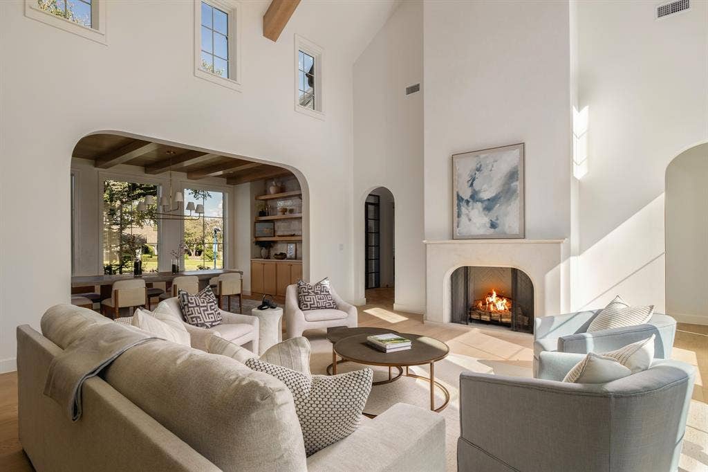 6930 Pemberton Drive, Dallas, TX 75230