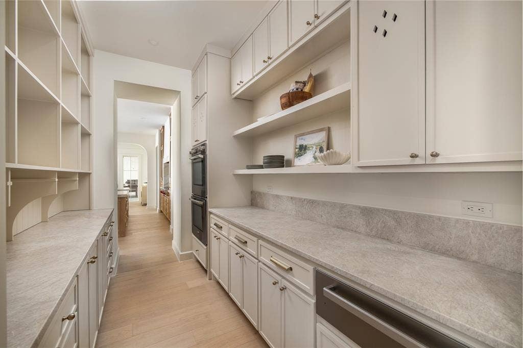 6930 Pemberton Drive, Dallas, TX 75230