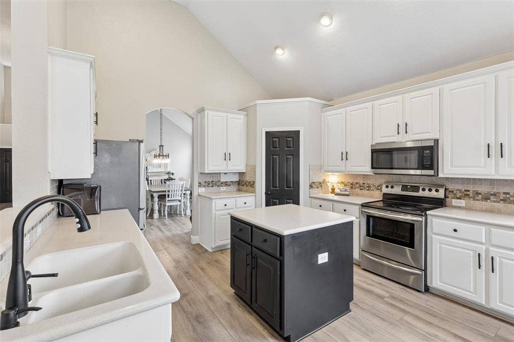 7914 Kings Court, Rowlett, TX 75089 7914 Kings Court, Rowlett, TX 75089