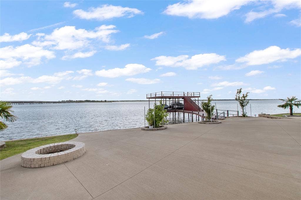 241 Loon Bay Drive, Gun Barrel City, TX 75156 Patio