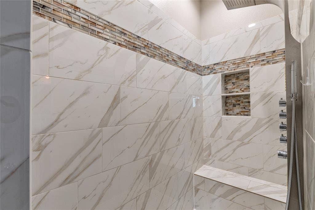 241 Loon Bay Drive, Gun Barrel City, TX 75156 Bedroom 4 en suite shower