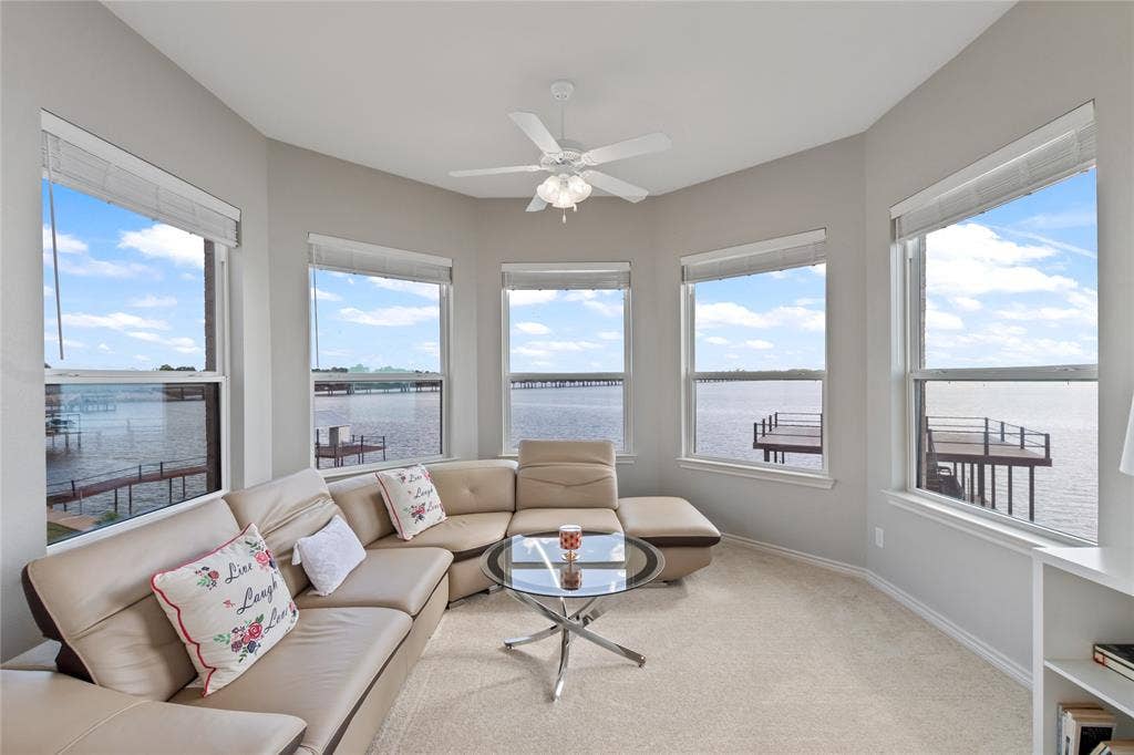 241 Loon Bay Drive, Gun Barrel City, TX 75156 Sitting area off bedroom 2