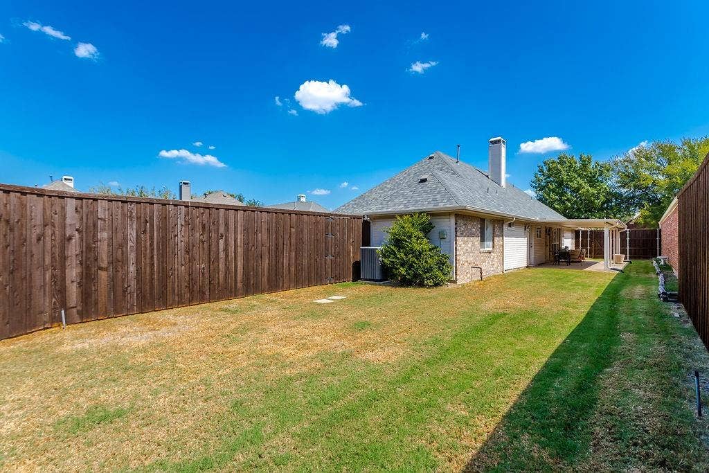 8433 Pipe Stone Drive, Plano, TX 75025 8433 Pipe Stone Drive, Plano, TX 75025