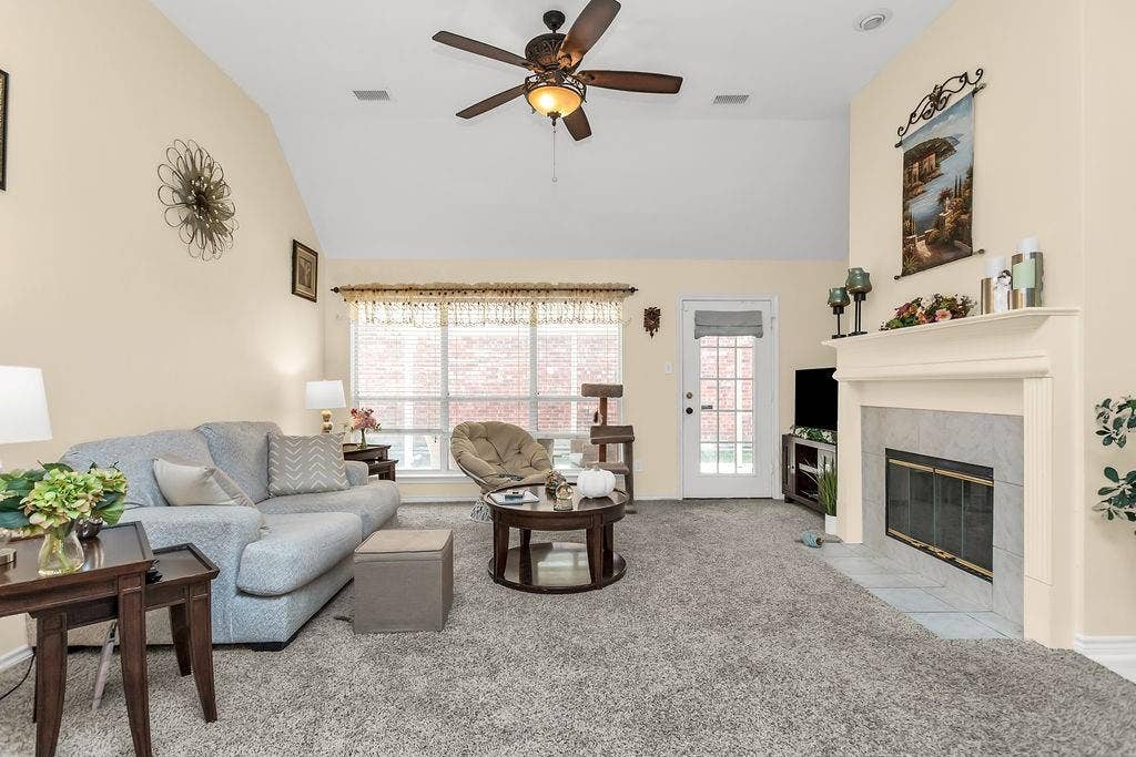 8433 Pipe Stone Drive, Plano, TX 75025 8433 Pipe Stone Drive, Plano, TX 75025