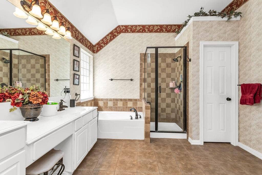 8433 Pipe Stone Drive, Plano, TX 75025 8433 Pipe Stone Drive, Plano, TX 75025