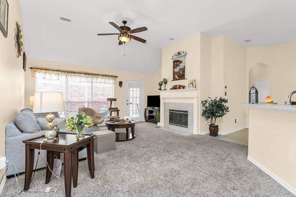 8433 Pipe Stone Drive, Plano, TX 75025 8433 Pipe Stone Drive, Plano, TX 75025