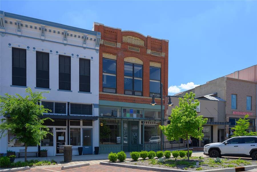 Property photo for 120 W Main Street, Denison, TX