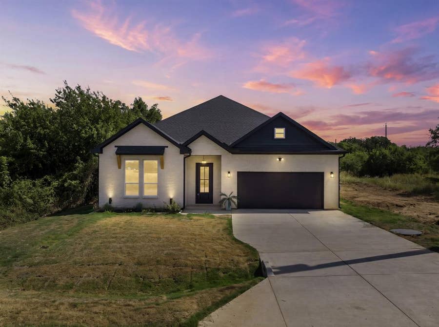 Property photo for 27155 Whispering Meadow Drive, Whitney, TX